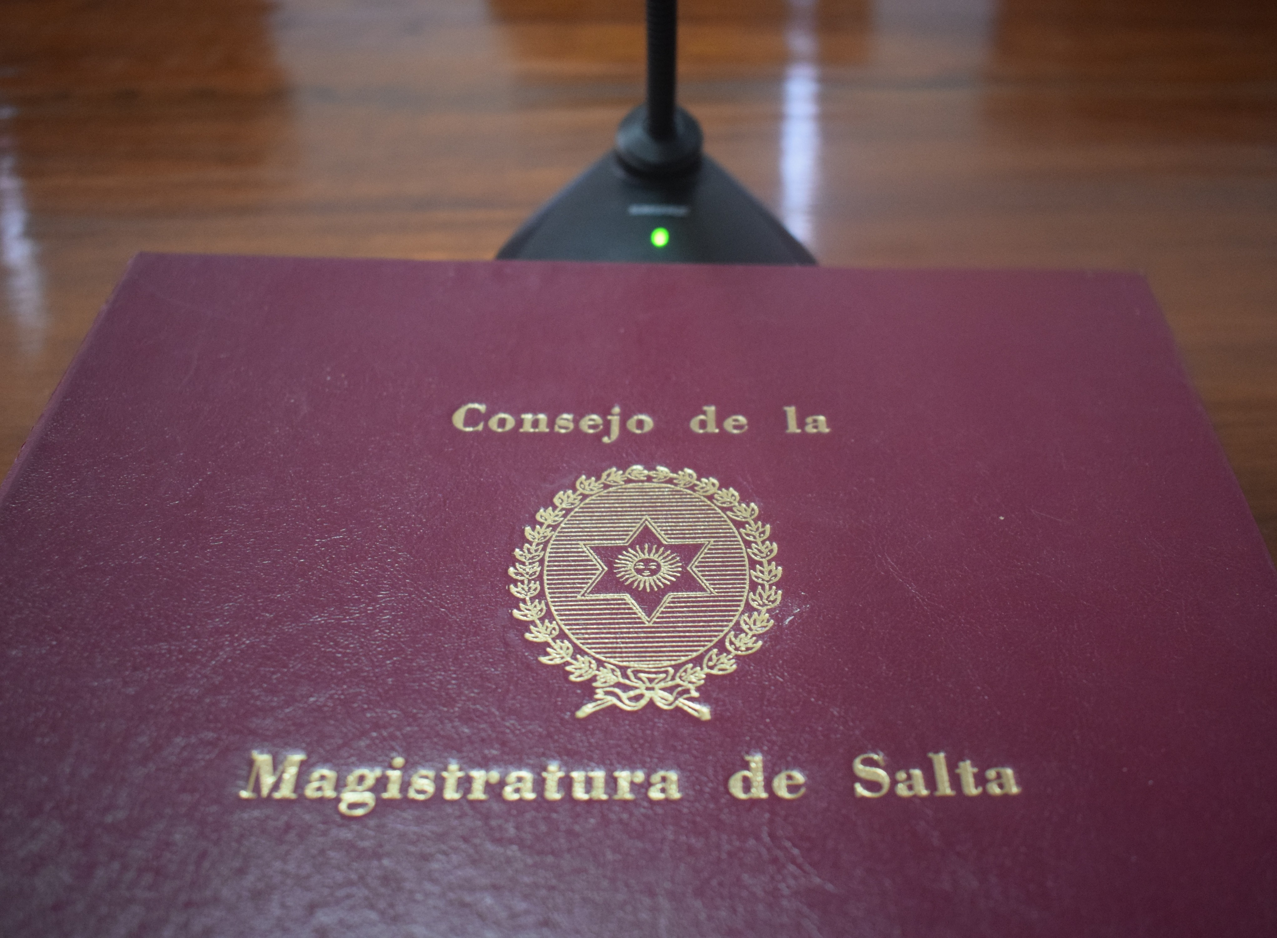 Concursos para tres cargos