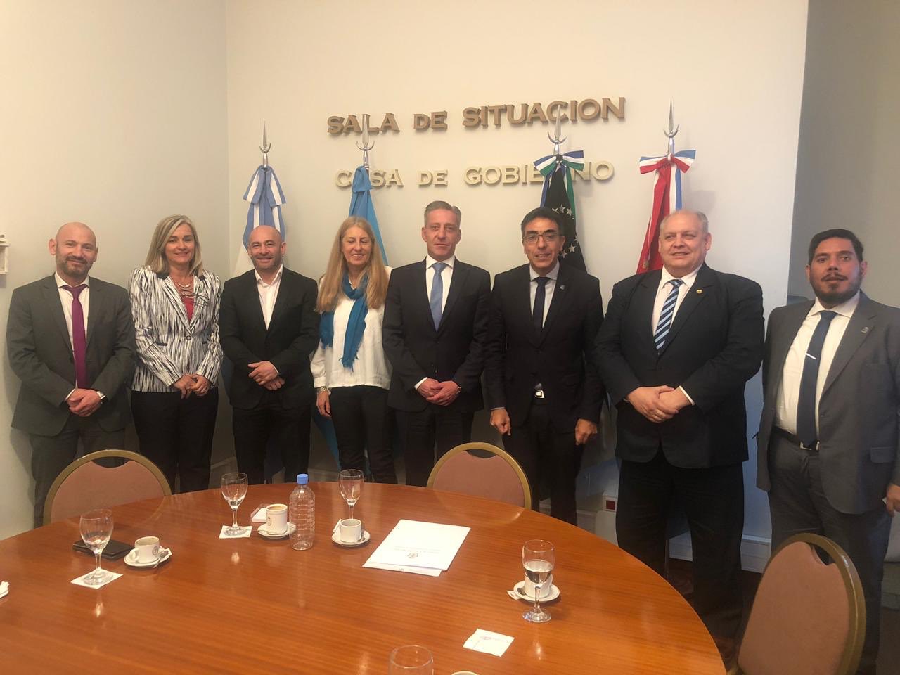 Exitosa reunión de la FAM con el gobernador de Chubut