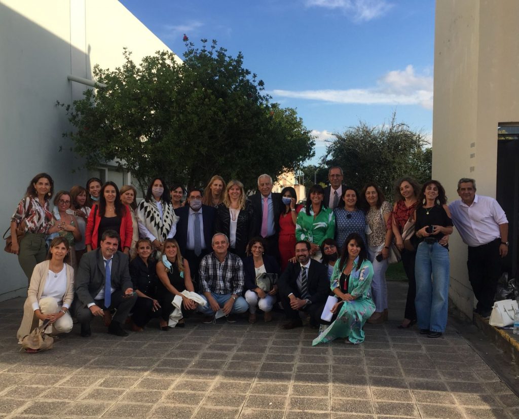Imagen de la noticia «Por primera vez en su historia, el Colegio será presidido por dos mujeres»